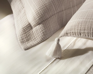Colcha Jacquard Línea King com 2 Fronhas - 300 Fios - Altenburg Haus