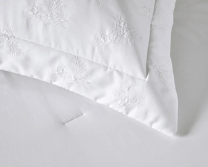 Colcha Simonetta King com 2 Porta Travesseiros - Trussardi