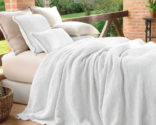 Colcha Portuguesa Jacquard Favo King com 2 Porta Travesseiros - Naturalle Fashion